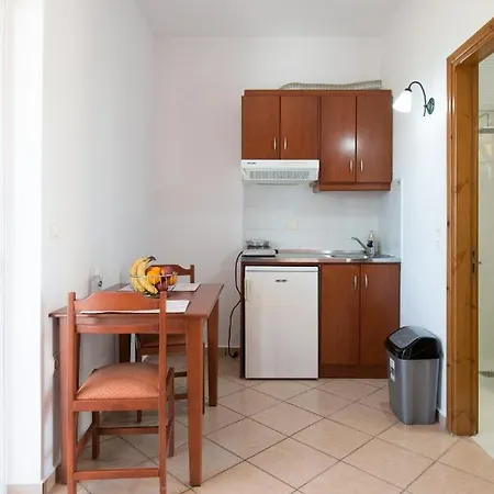 Mari Helen Appartement Kamisianá Buitenkant foto